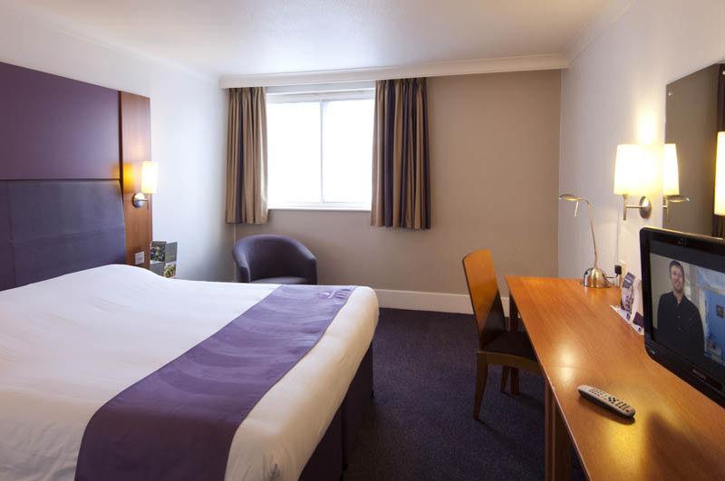 Premier Inn Evesham Exterior foto